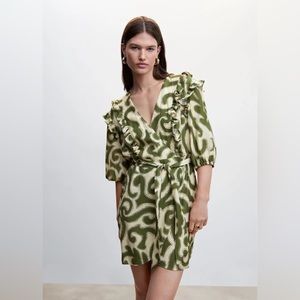 Mango NWT Ruffled printed dress Size 6 / Medium